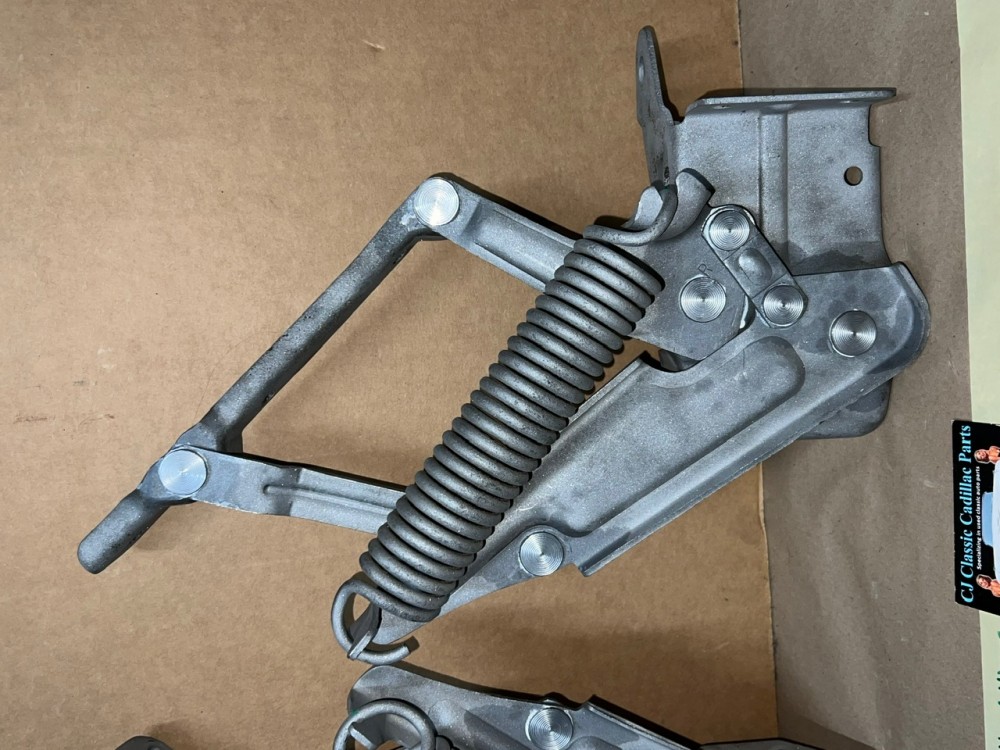REBUILT 1959 - 1960 Cadillac Deville Eldorado Fleetwood HOOD HINGES WITH NEW RIVETS - LEFT & RIGHT - Image 3