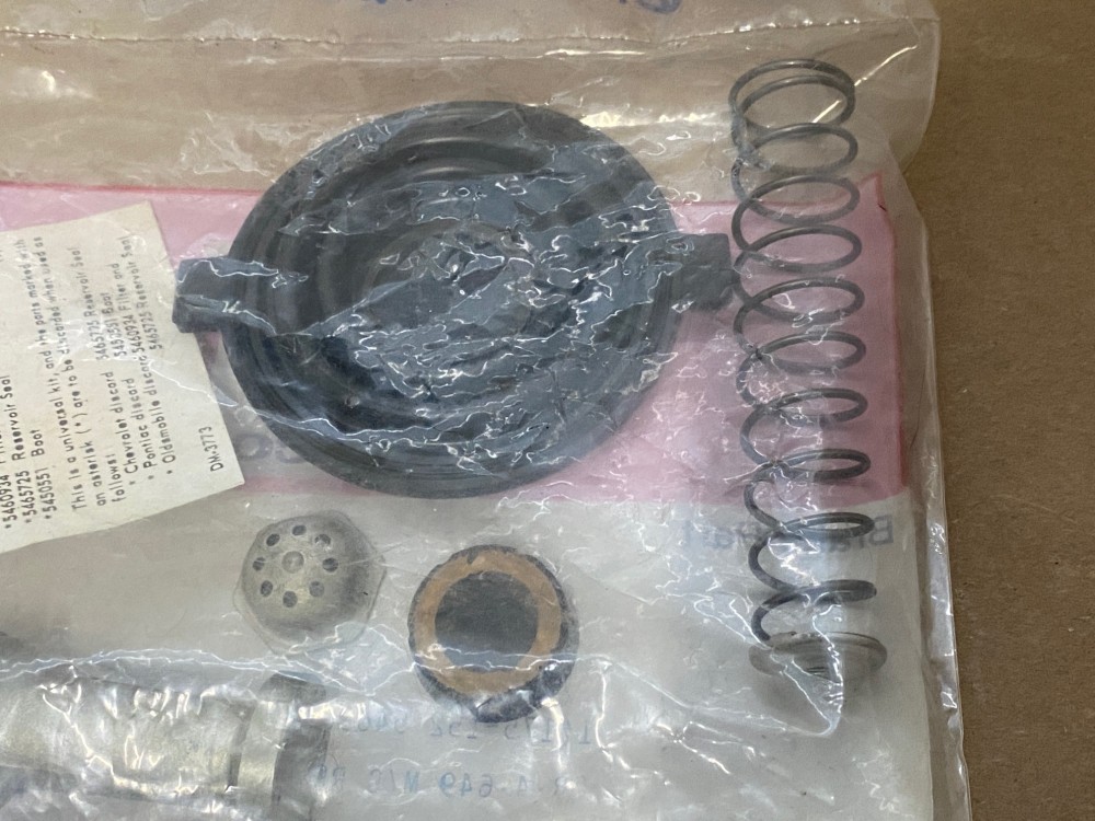 NOS 1959 1960 1961 CADILLAC DEVILLE ELDORADO FLEETWOOD DELCO MORAINE MASTER CYLINDER REBUILD KIT #5463669/#172-152 - Image 3