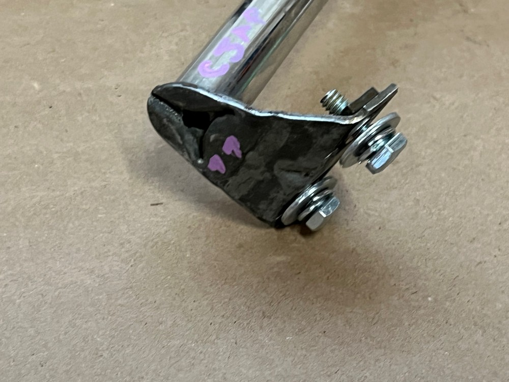 OEM 1971 1972 1973 1974 1975 1976 Cadillac Coupe Deville Eldorado Calais 1977 1978 Eldorado RIGHT FRONT DOOR WINDOW GUIDE TUBE LOWER SASH GUIDE #9669422/#9669418 - Image 6