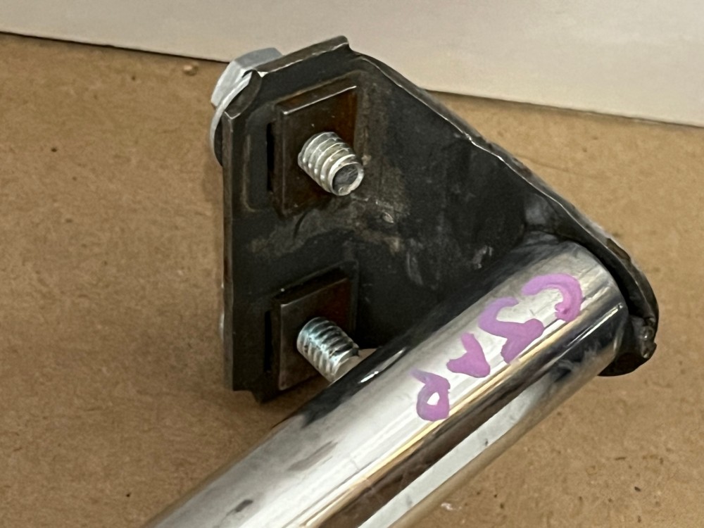 OEM 1971 1972 1973 1974 1975 1976 Cadillac Coupe Deville Eldorado Calais 1977 1978 Eldorado RIGHT FRONT DOOR WINDOW GUIDE TUBE LOWER SASH GUIDE #9669422/#9669418 - Image 14