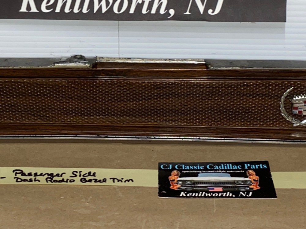 OEM 1974 1975 1976 1977 1978 Cadillac Eldorado RIGHT PASSENGER SIDE DASH TRIM RADIO BEZEL WITH EMBLEMS - Image 4