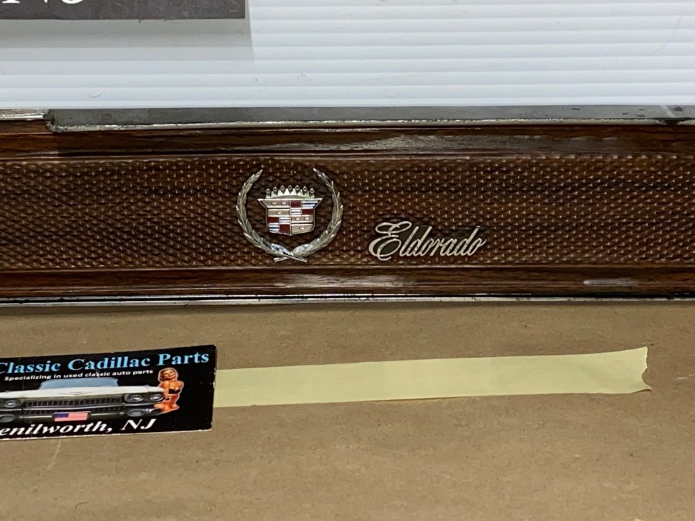OEM 1974 1975 1976 1977 1978 Cadillac Eldorado RIGHT PASSENGER SIDE DASH TRIM RADIO BEZEL WITH EMBLEMS - Image 5