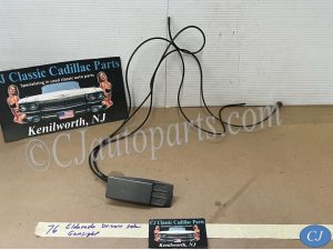 1971 1972 1973 1974 1975 1976 1977 1978 Cadillac Eldorado LEFT DRIVER SIDE TOP FENDER TURN SIGNAL LIGHT INDICATOR GUNSIGHT WITH FIBER OPTICS #1497483