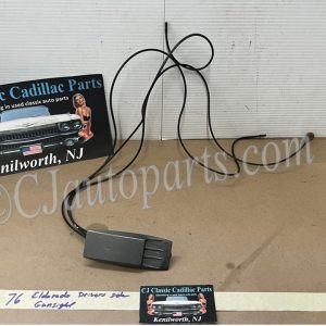 1971 1972 1973 1974 1975 1976 1977 1978 Cadillac Eldorado LEFT DRIVER SIDE TOP FENDER TURN SIGNAL LIGHT INDICATOR GUNSIGHT WITH FIBER OPTICS #1497483