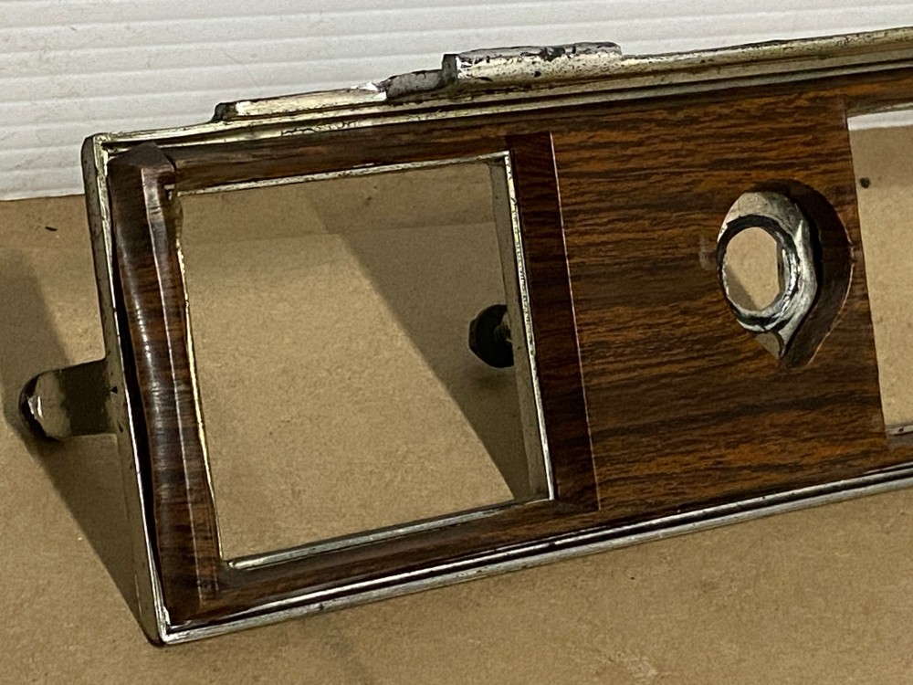 OEM 1974 1975 1976 1977 1978 Cadillac Eldorado RIGHT PASSENGER SIDE DASH TRIM RADIO BEZEL WITH EMBLEMS - Image 9