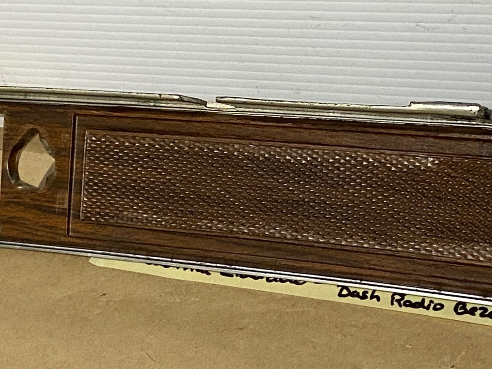 OEM 1974 1975 1976 1977 1978 Cadillac Eldorado RIGHT PASSENGER SIDE DASH TRIM RADIO BEZEL WITH EMBLEMS - Image 12