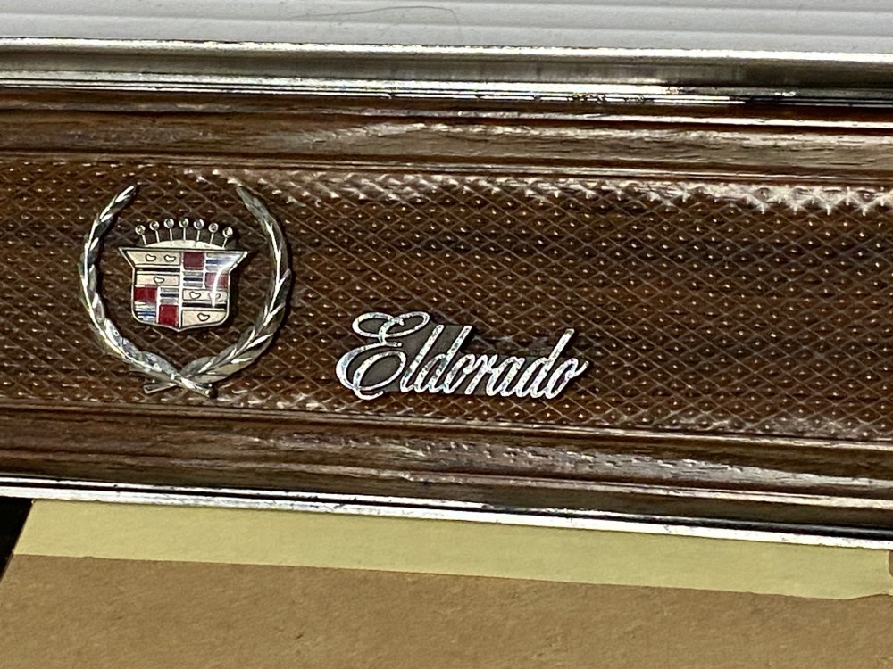 OEM 1974 1975 1976 1977 1978 Cadillac Eldorado RIGHT PASSENGER SIDE DASH TRIM RADIO BEZEL WITH EMBLEMS - Image 13