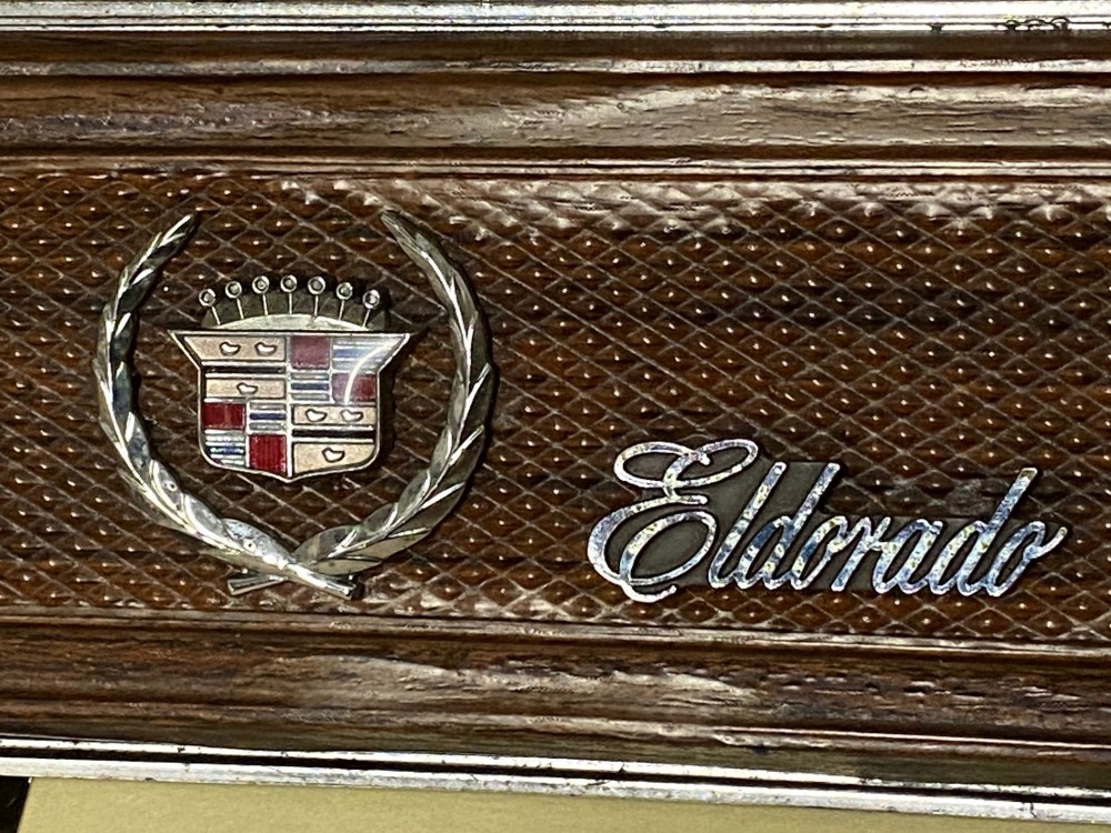 OEM 1974 1975 1976 1977 1978 Cadillac Eldorado RIGHT PASSENGER SIDE DASH TRIM RADIO BEZEL WITH EMBLEMS - Image 16