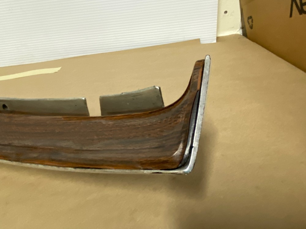 OEM 1974 1975 1976 1977 1978 Cadillac Eldorado RIGHT PASSENGER SIDE DASH TRIM RADIO BEZEL WITH EMBLEMS - Image 31
