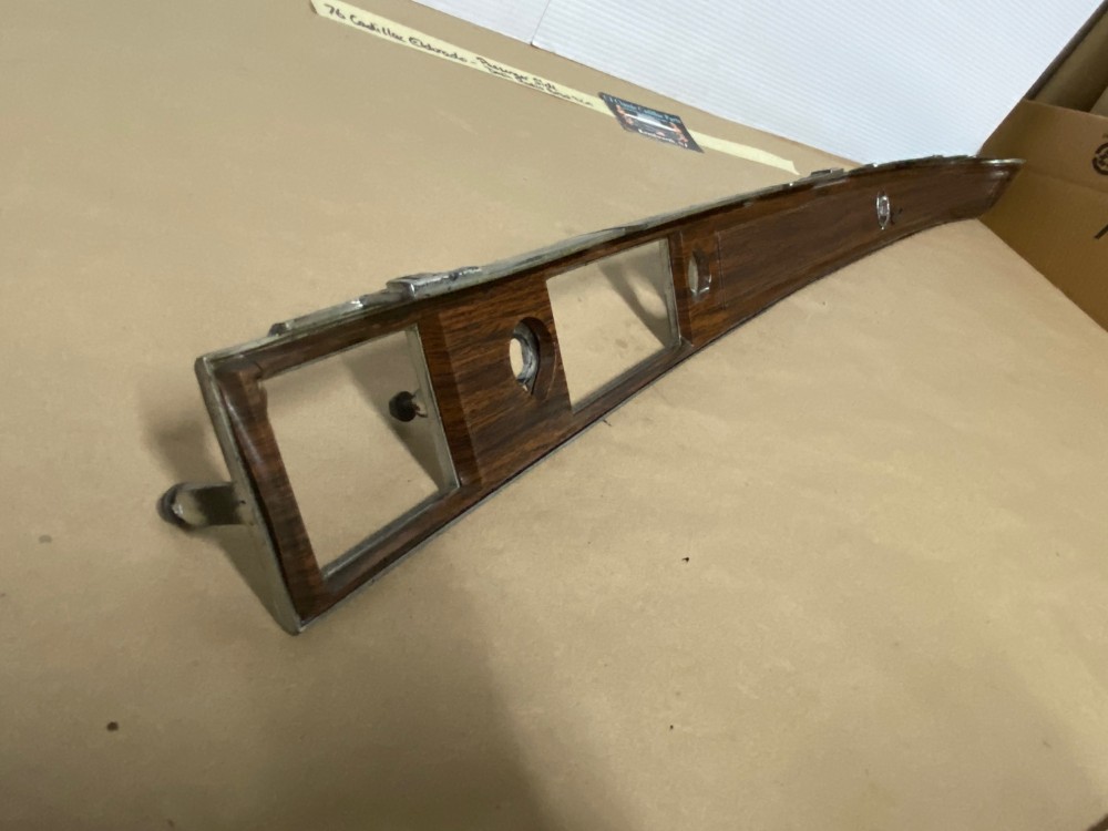 OEM 1974 1975 1976 1977 1978 Cadillac Eldorado RIGHT PASSENGER SIDE DASH TRIM RADIO BEZEL WITH EMBLEMS - Image 32