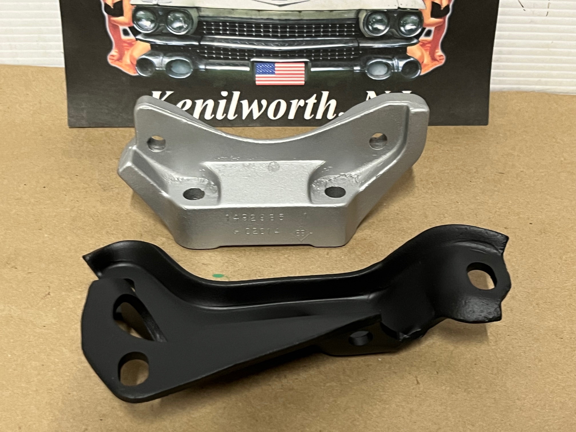 OEM 1968 1969 1970 1971 1972 1973 1974 1975 1976 Cadillac Deville Eldorado Fleetwood Calais A/C COMPRESSOR MOUNTING BRACKETS SUPPORT #1492985 - Image 9