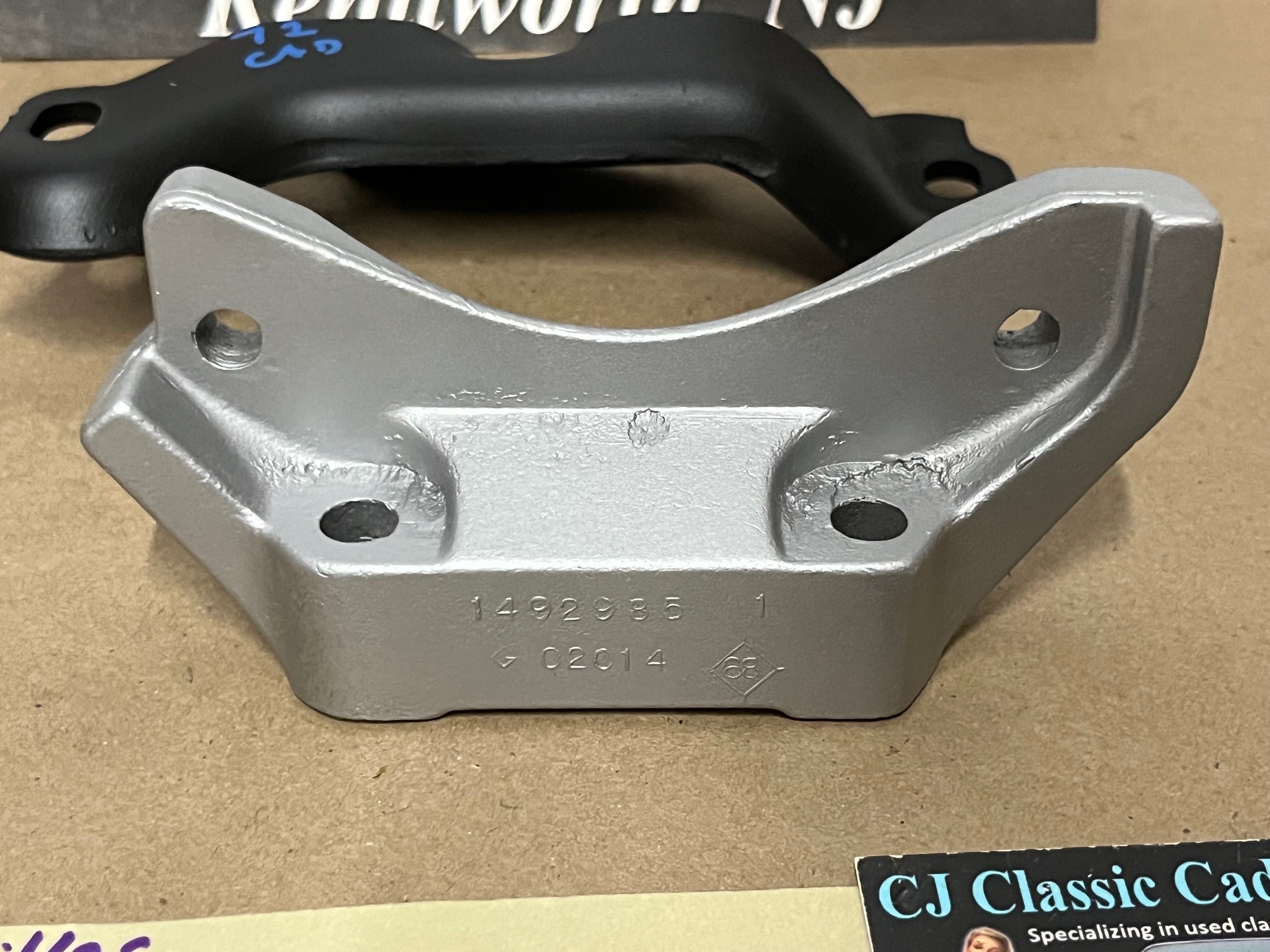OEM 1968 1969 1970 1971 1972 1973 1974 1975 1976 Cadillac Deville Eldorado Fleetwood Calais A/C COMPRESSOR MOUNTING BRACKETS SUPPORT #1492985 - Image 3