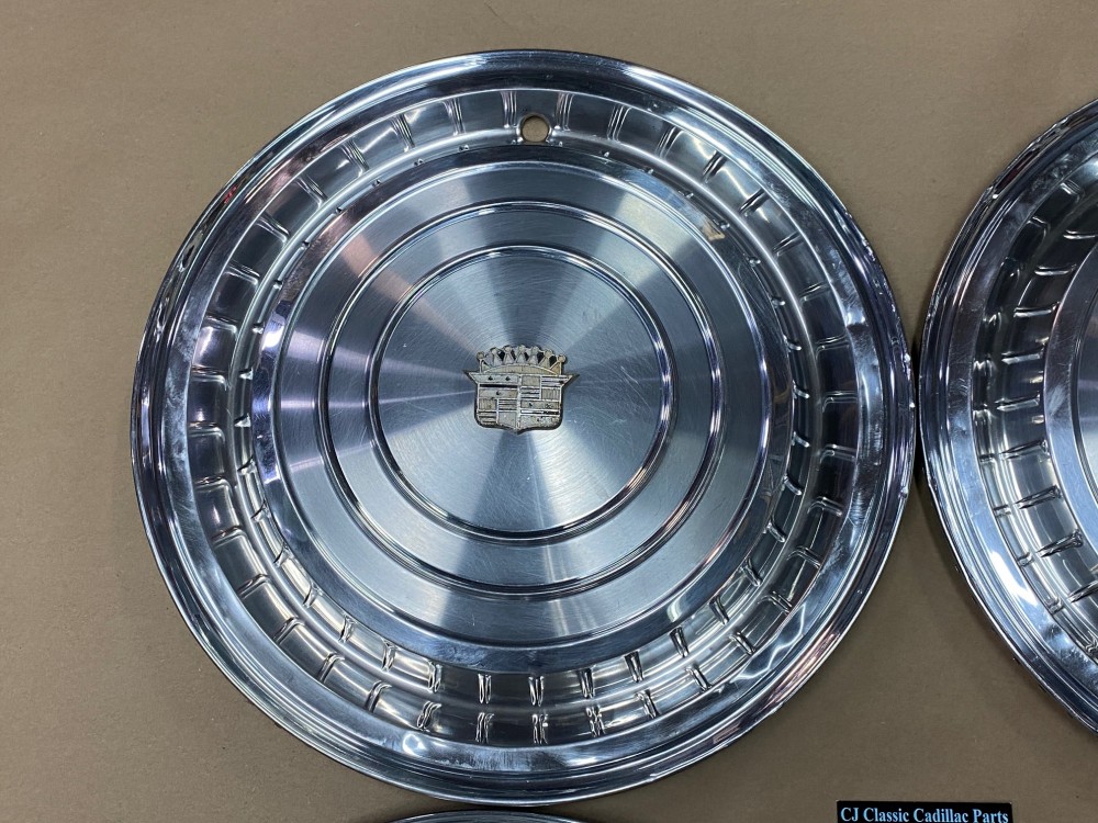 OEM 1960 Cadillac Deville Eldorado Fleetwood 15" HUBCAPS WHEEL COVER WITH CREST EMBLEMS (SET OF 4) - Image 2