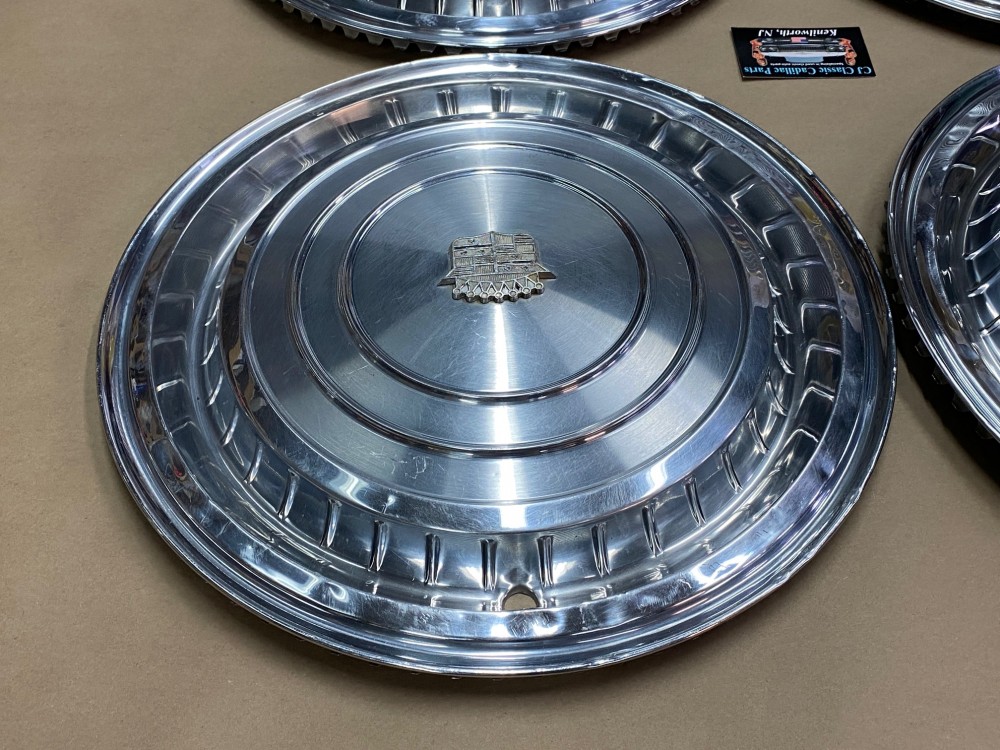 OEM 1960 Cadillac Deville Eldorado Fleetwood 15" HUBCAPS WHEEL COVER WITH CREST EMBLEMS (SET OF 4) - Image 14