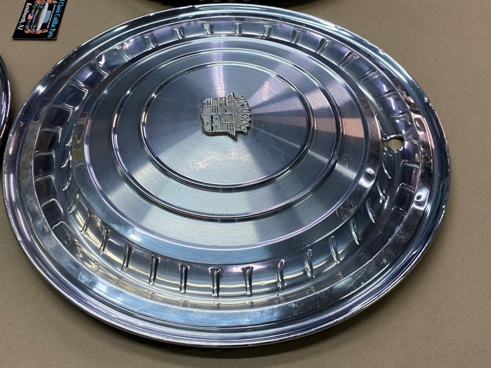 OEM 1960 Cadillac Deville Eldorado Fleetwood 15" HUBCAPS WHEEL COVER WITH CREST EMBLEMS (SET OF 4) - Image 16