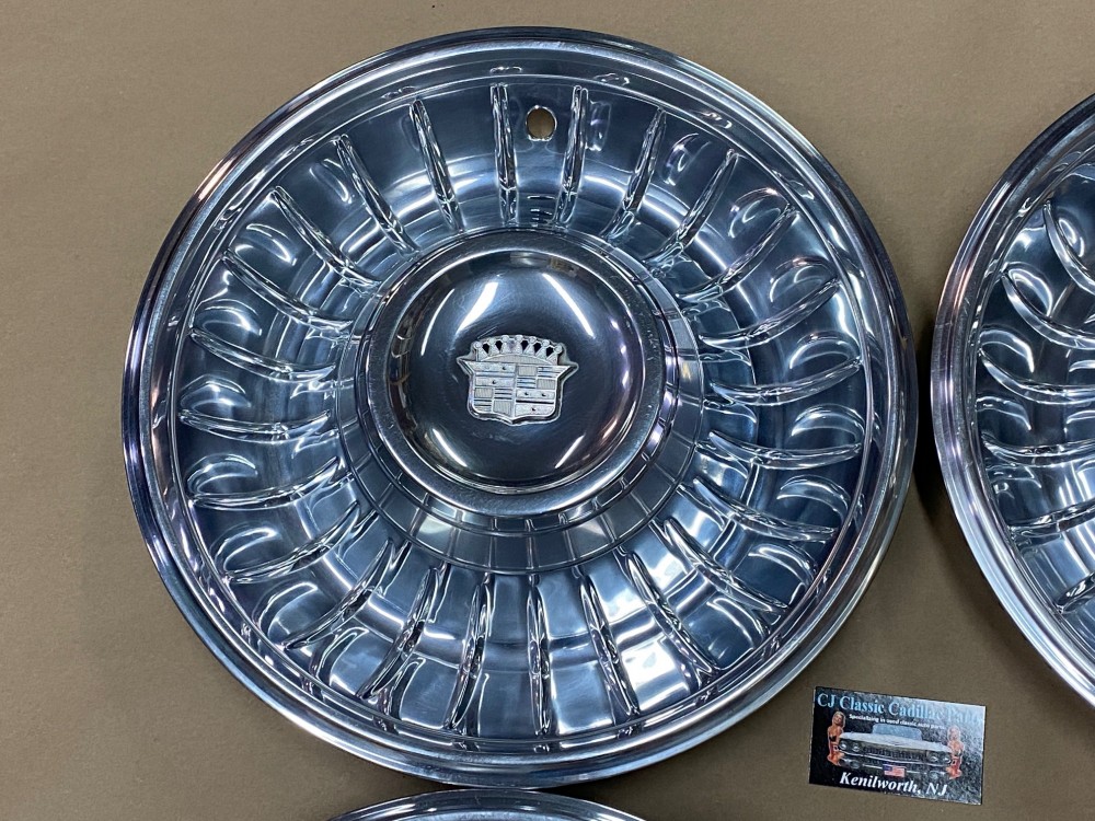 OEM 1961 1962 Cadillac Deville Eldorado Fleetwood 15" HUBCAPS WHEEL COVER WITH CREST EMBLEMS (SET OF 4) - Image 2