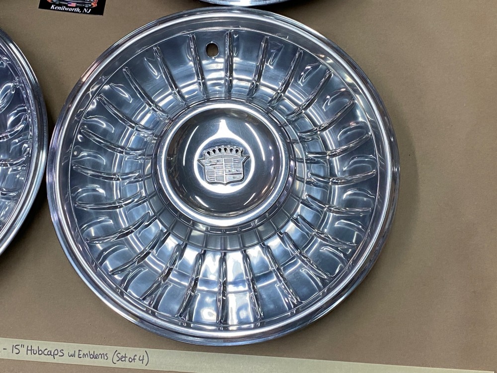 OEM 1961 1962 Cadillac Deville Eldorado Fleetwood 15" HUBCAPS WHEEL COVER WITH CREST EMBLEMS (SET OF 4) - Image 5