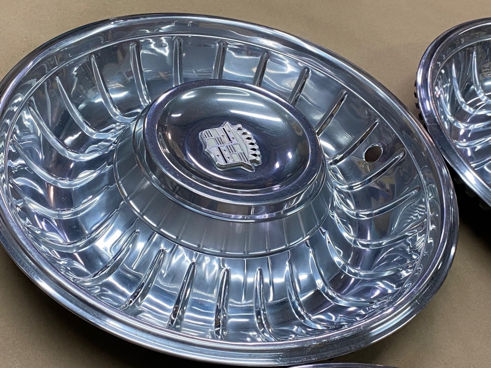 OEM 1961 1962 Cadillac Deville Eldorado Fleetwood 15" HUBCAPS WHEEL COVER WITH CREST EMBLEMS (SET OF 4) - Image 7