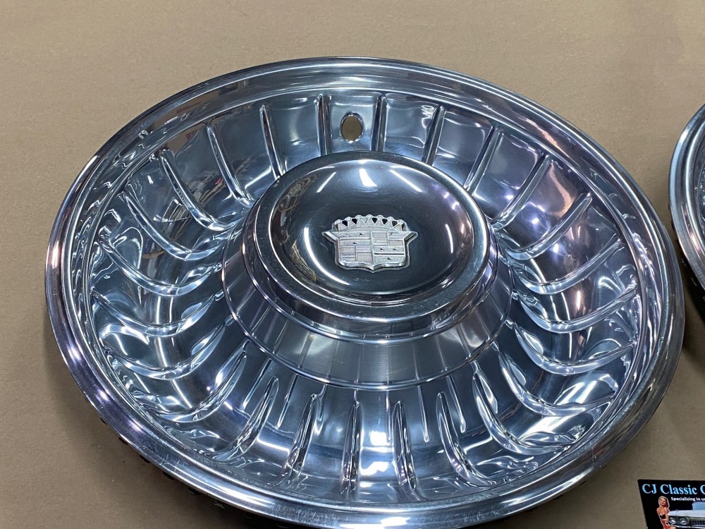 OEM 1961 1962 Cadillac Deville Eldorado Fleetwood 15" HUBCAPS WHEEL COVER WITH CREST EMBLEMS (SET OF 4) - Image 10