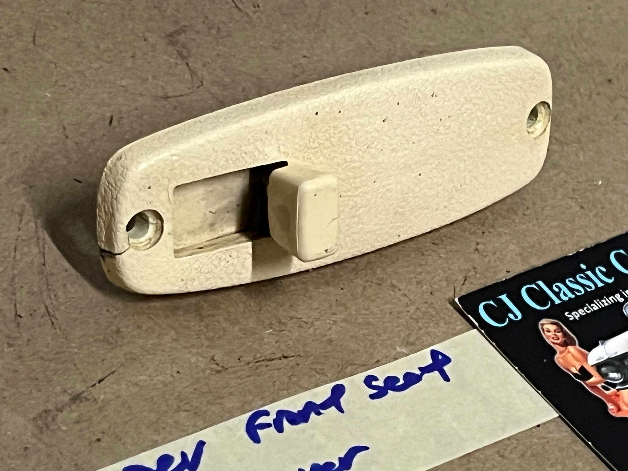OEM 1971 1972 1973 1974 1975 1976 Cadillac Deville Calais 1971 1972 1973 1974 1975 1976 1977 1978 Eldorado FRONT SEAT BACK RELEASE LEVER HANDLE KNOB - OFF WHITE - #9836756/#9836755 - Image 12
