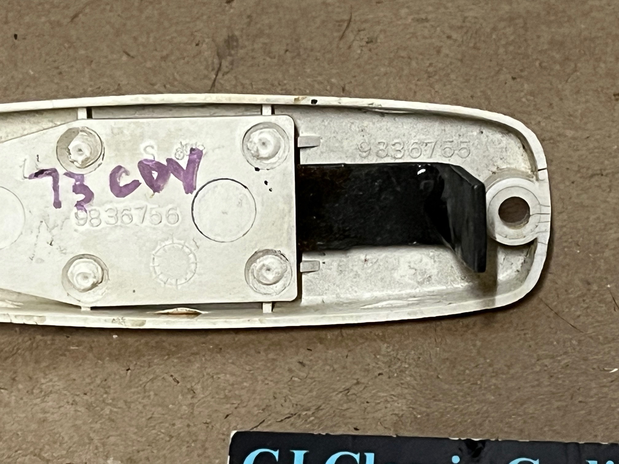 OEM 1971 1972 1973 1974 1975 1976 Cadillac Deville Calais 1971 1972 1973 1974 1975 1976 1977 1978 Eldorado FRONT SEAT BACK RELEASE LEVER HANDLE KNOB - OFF WHITE - #9836756/#9836755 - Image 9