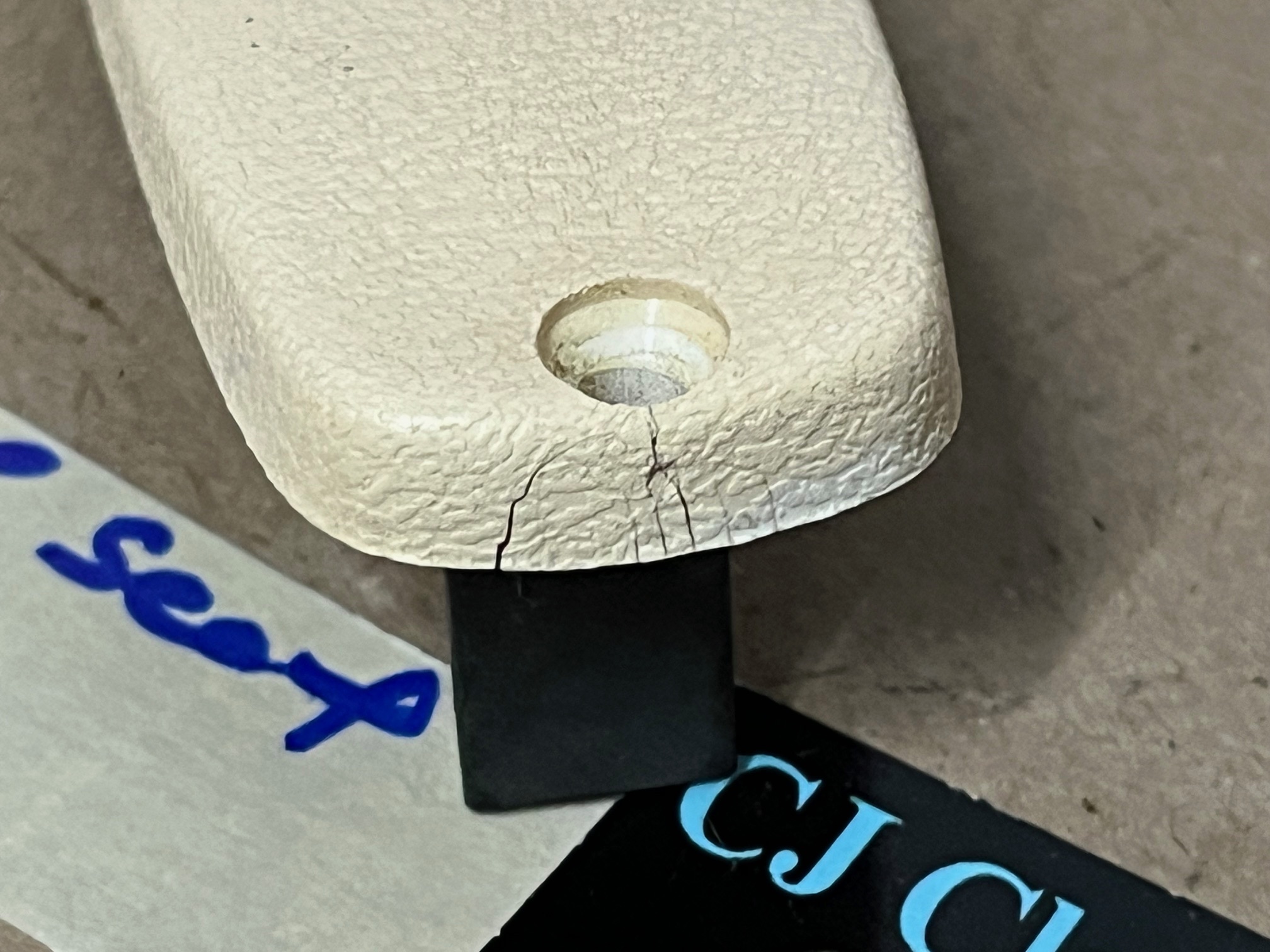 OEM 1971 1972 1973 1974 1975 1976 Cadillac Deville Calais 1971 1972 1973 1974 1975 1976 1977 1978 Eldorado FRONT SEAT BACK RELEASE LEVER HANDLE KNOB - OFF WHITE - #9836756/#9836755 - Image 7