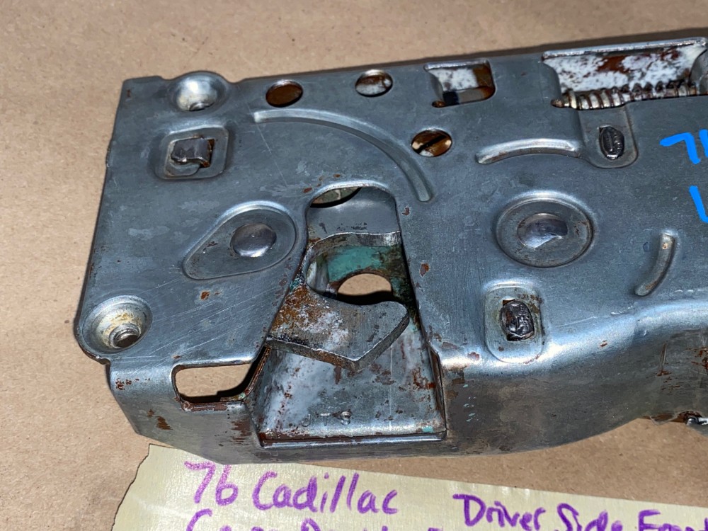 OEM 1976 Cadillac Coupe Deville 1976 1977 1978 Eldorado LEFT DRIVER SIDE FRONT DOOR LATCH #20005893 - Image 12