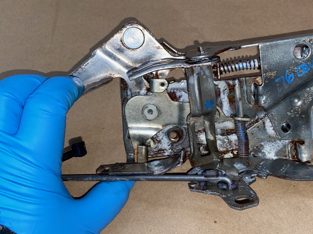 OEM 1976 Cadillac Coupe Deville 1976 1977 1978 Eldorado LEFT DRIVER SIDE FRONT DOOR LATCH #20005893 - Image 15
