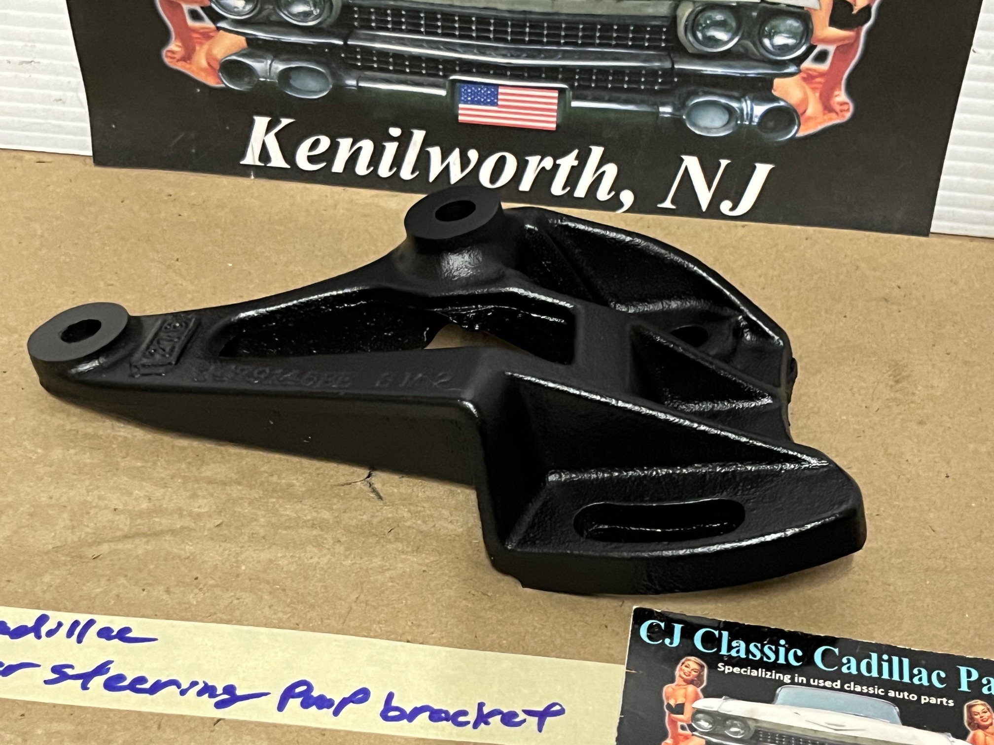 RESTORED 1963 1964 1965 1966 1967 Cadillac Deville Fleetwood Calais 1963-1966 Eldorado 390 429 ENGINE POWER STEERING PUMP MOUNTING BRACKET #1479145 - Image 6
