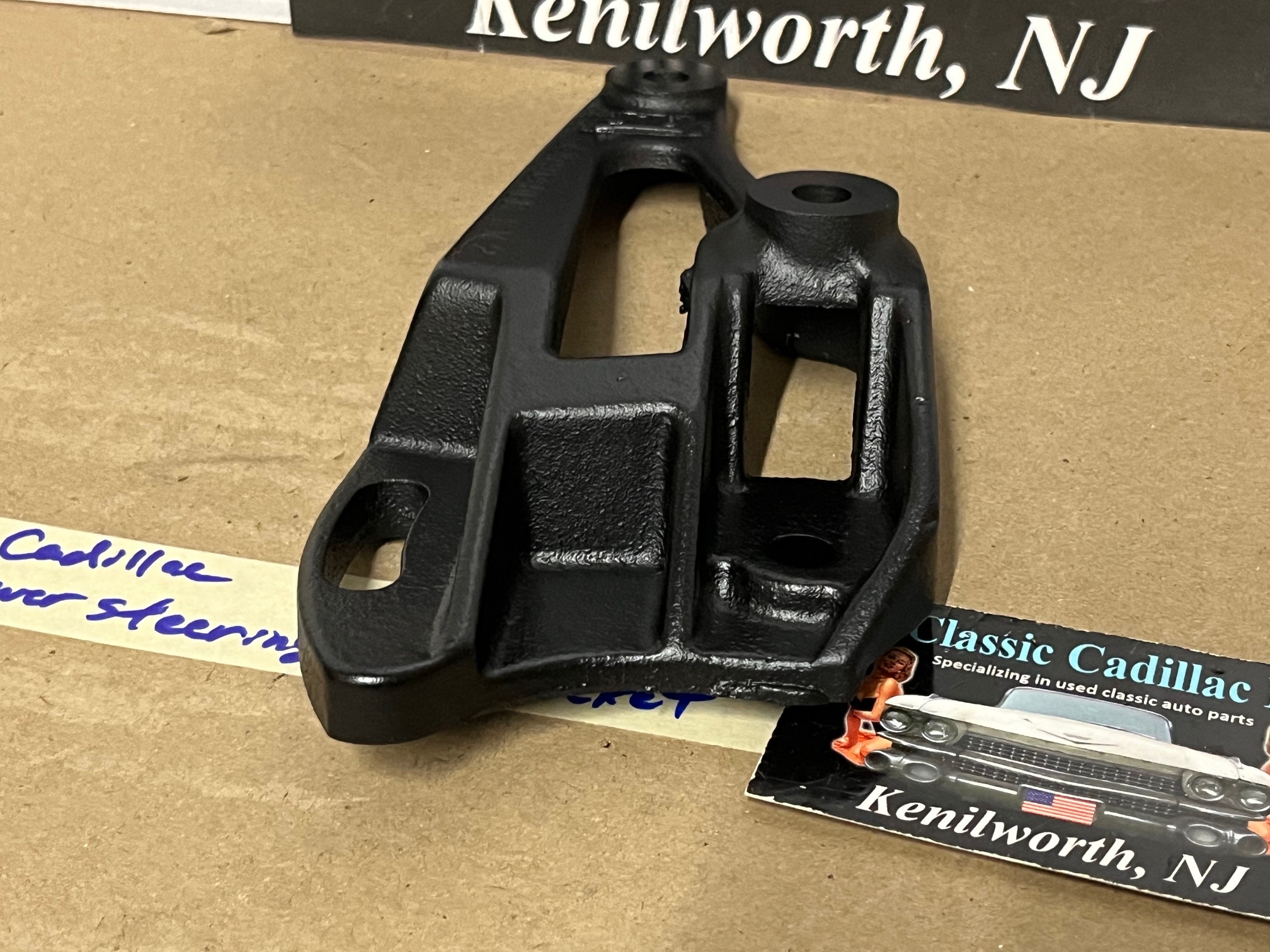 RESTORED 1963 1964 1965 1966 1967 Cadillac Deville Fleetwood Calais 1963-1966 Eldorado 390 429 ENGINE POWER STEERING PUMP MOUNTING BRACKET #1479145 - Image 7