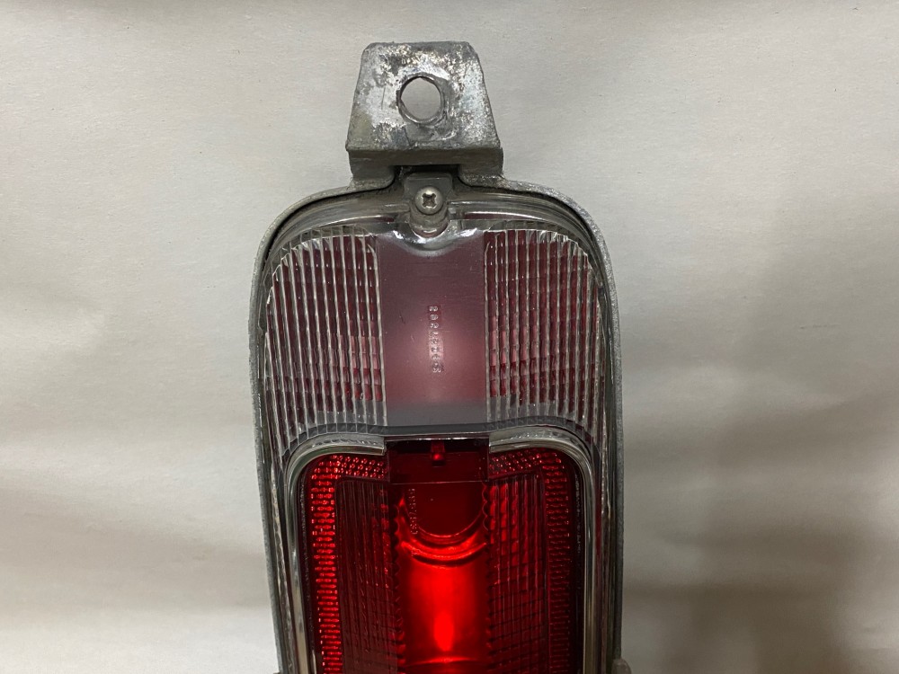 OEM 1966 Cadillac Deville Eldorado Fleetwood Calais REAR BUMPER TAIL LIGHT BRAKE REVERSE LIGHT LENS HOUSING #5957504/#5957531/#5957346/#911046 - Image 2