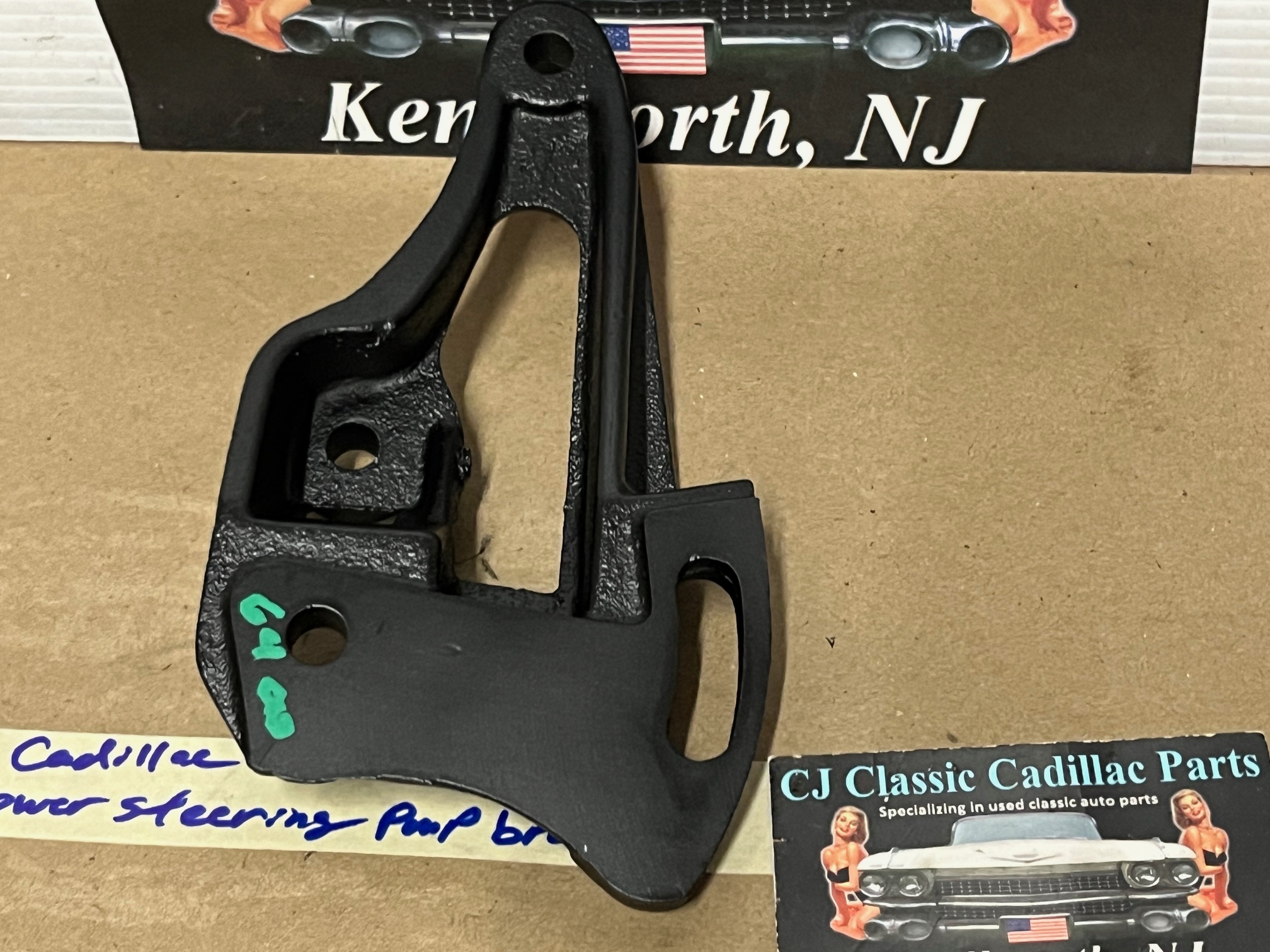 RESTORED 1963 1964 1965 1966 1967 Cadillac Deville Fleetwood Calais 1963-1966 Eldorado 390 429 ENGINE POWER STEERING PUMP MOUNTING BRACKET #1479145 - Image 4