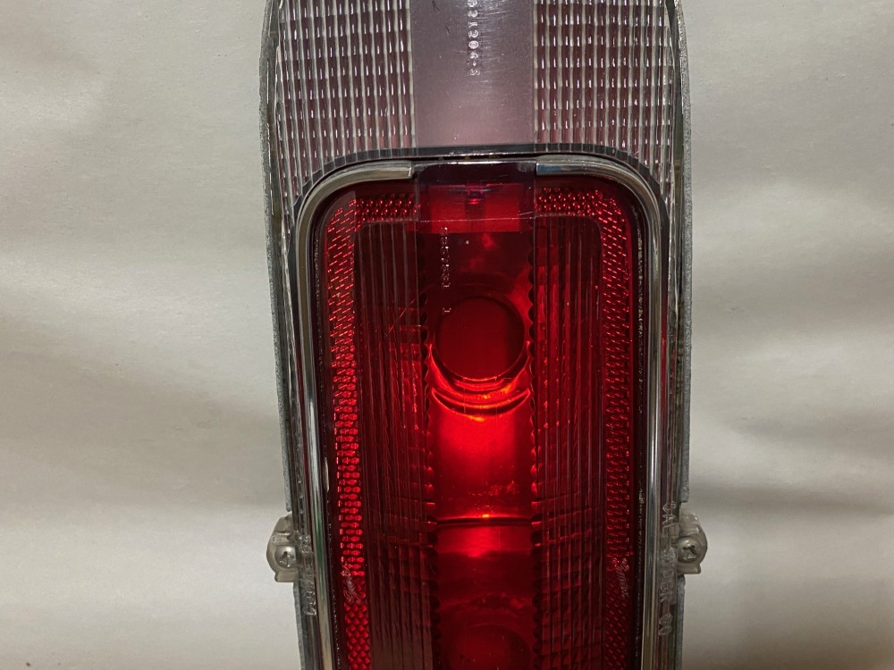OEM 1966 Cadillac Deville Eldorado Fleetwood Calais REAR BUMPER TAIL LIGHT BRAKE REVERSE LIGHT LENS HOUSING #5957504/#5957531/#5957346/#911046 - Image 3
