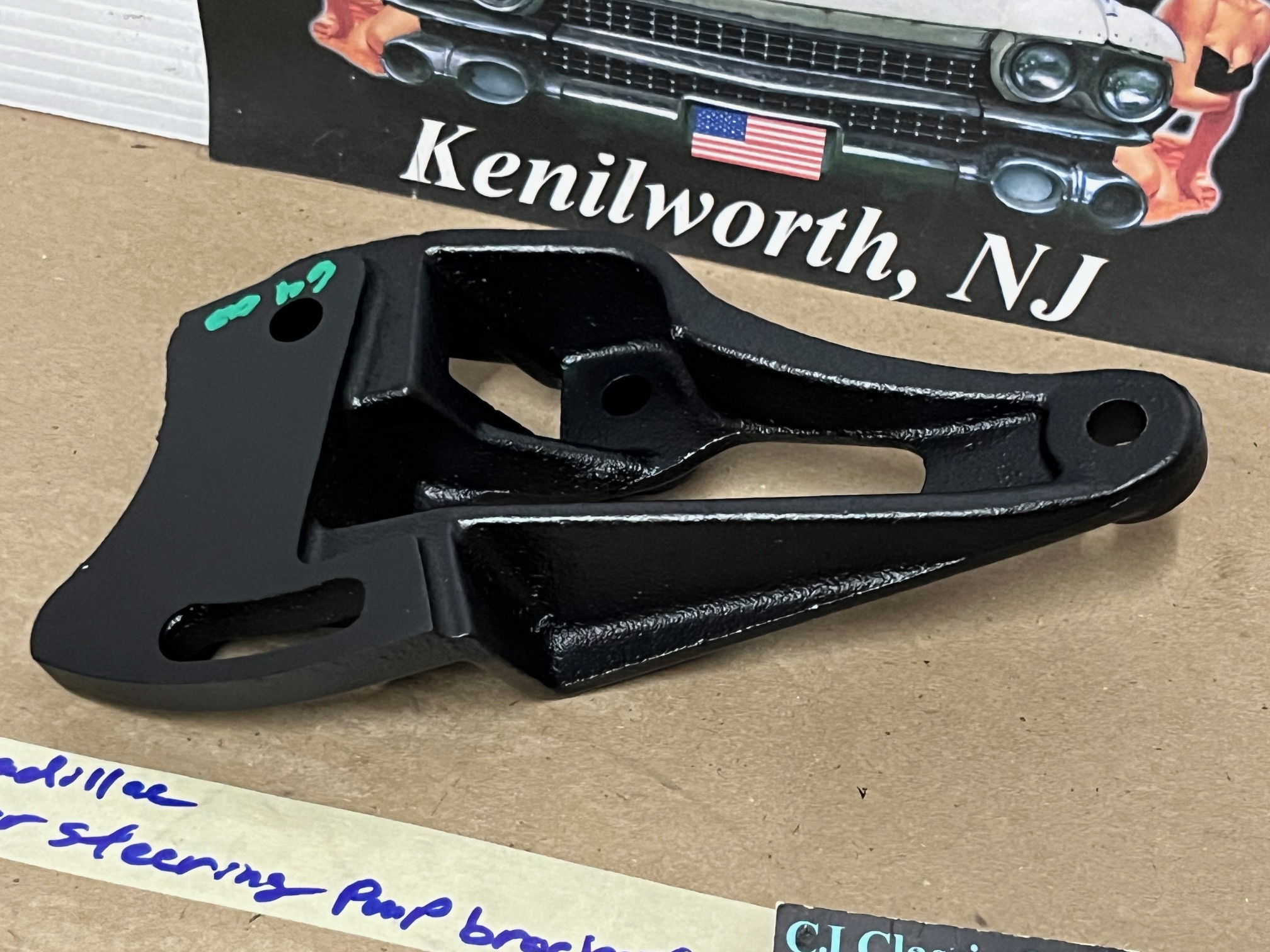 RESTORED 1963 1964 1965 1966 1967 Cadillac Deville Fleetwood Calais 1963-1966 Eldorado 390 429 ENGINE POWER STEERING PUMP MOUNTING BRACKET #1479145 - Image 3