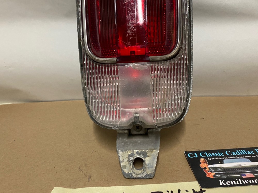 OEM 1966 Cadillac Deville Eldorado Fleetwood Calais REAR BUMPER TAIL LIGHT BRAKE REVERSE LIGHT LENS HOUSING #5957504/#5957531/#5957346/#911046 - Image 6