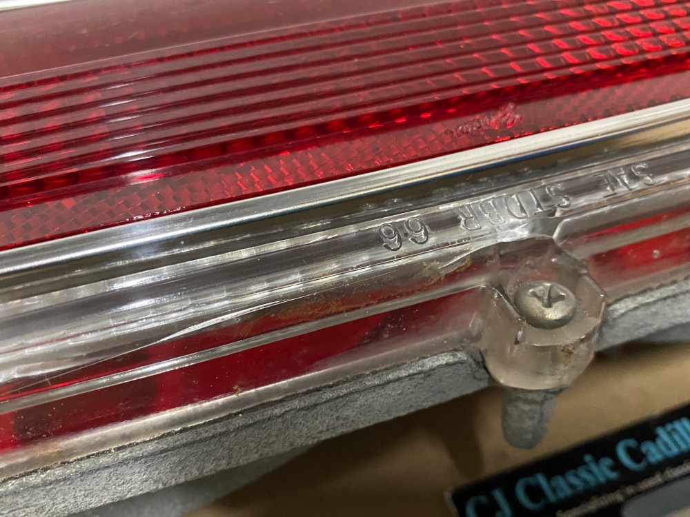 OEM 1966 Cadillac Deville Eldorado Fleetwood Calais REAR BUMPER TAIL LIGHT BRAKE REVERSE LIGHT LENS HOUSING #5957504/#5957531/#5957346/#911046 - Image 7