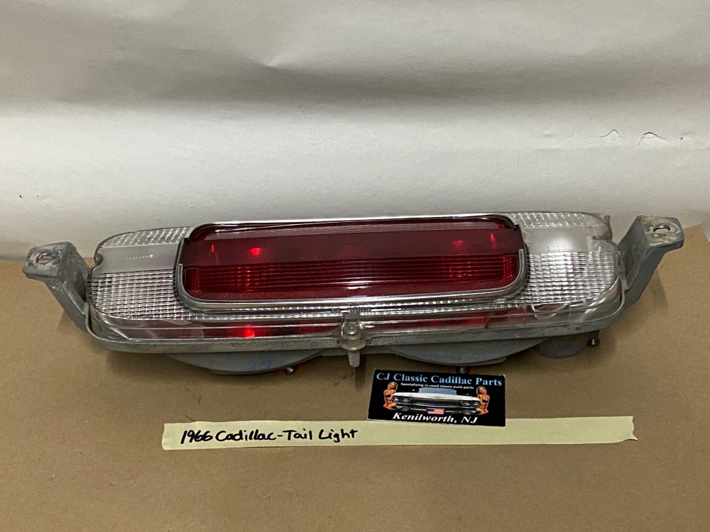 OEM 1966 Cadillac Deville Eldorado Fleetwood Calais REAR BUMPER TAIL LIGHT BRAKE REVERSE LIGHT LENS HOUSING #5957504/#5957531/#5957346/#911046 - Image 16