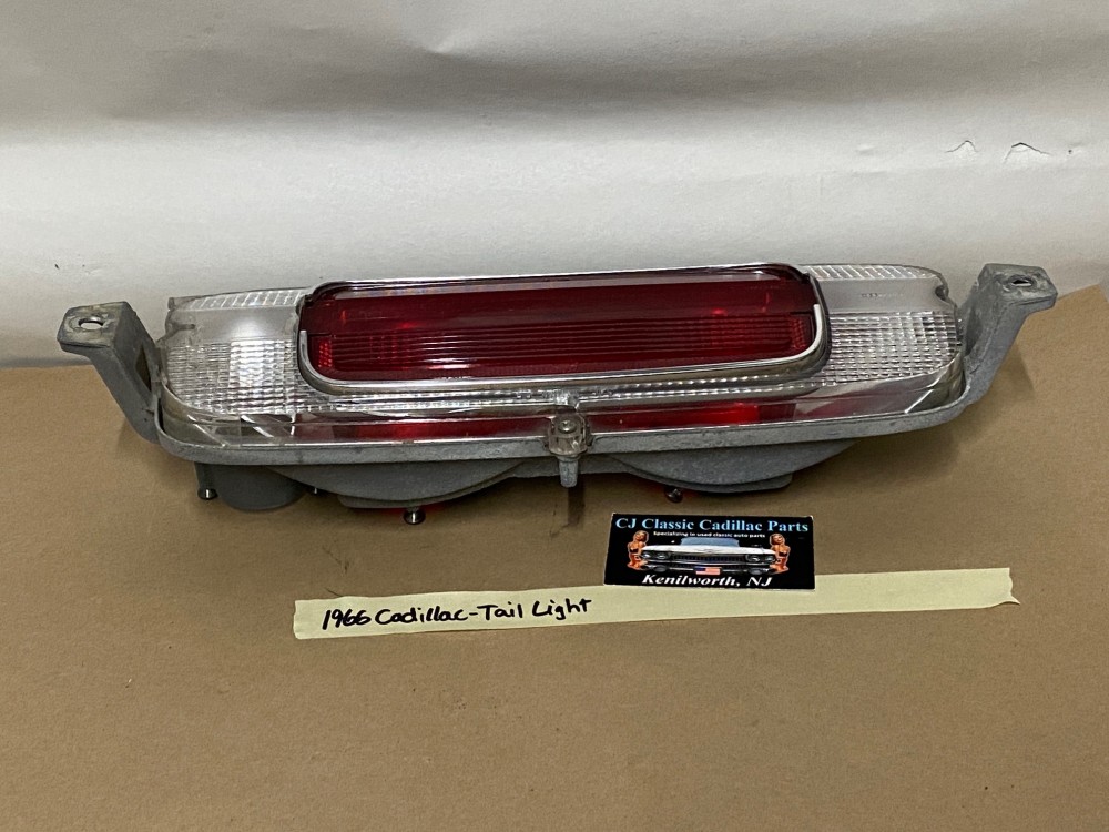 OEM 1966 Cadillac Deville Eldorado Fleetwood Calais REAR BUMPER TAIL LIGHT BRAKE REVERSE LIGHT LENS HOUSING #5957504/#5957531/#5957346/#911046 - Image 18