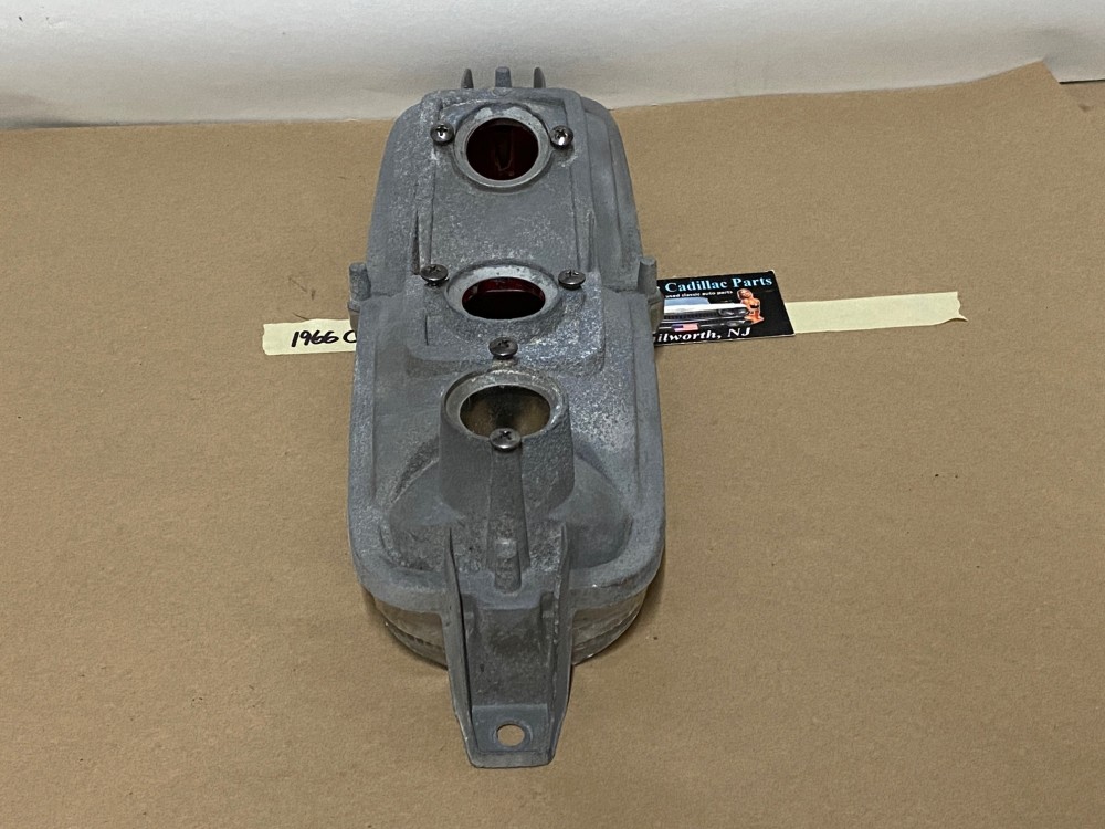 OEM 1966 Cadillac Deville Eldorado Fleetwood Calais REAR BUMPER TAIL LIGHT BRAKE REVERSE LIGHT LENS HOUSING #5957504/#5957531/#5957346/#911046 - Image 21