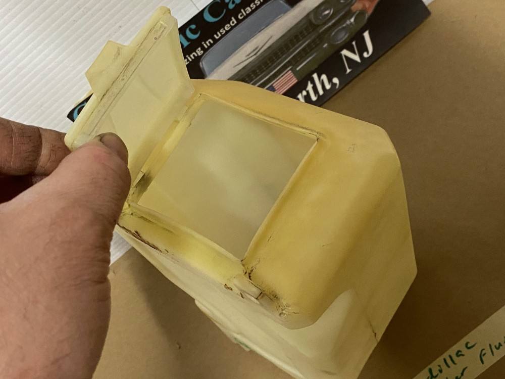 OEM 1962 Cadillac DEVILLE ELDORADO FLEETWOOD WINDSHIELD WASHER FLUID BOTTLE RESERVOIR TANK & CAP LID #1479109 - Image 9