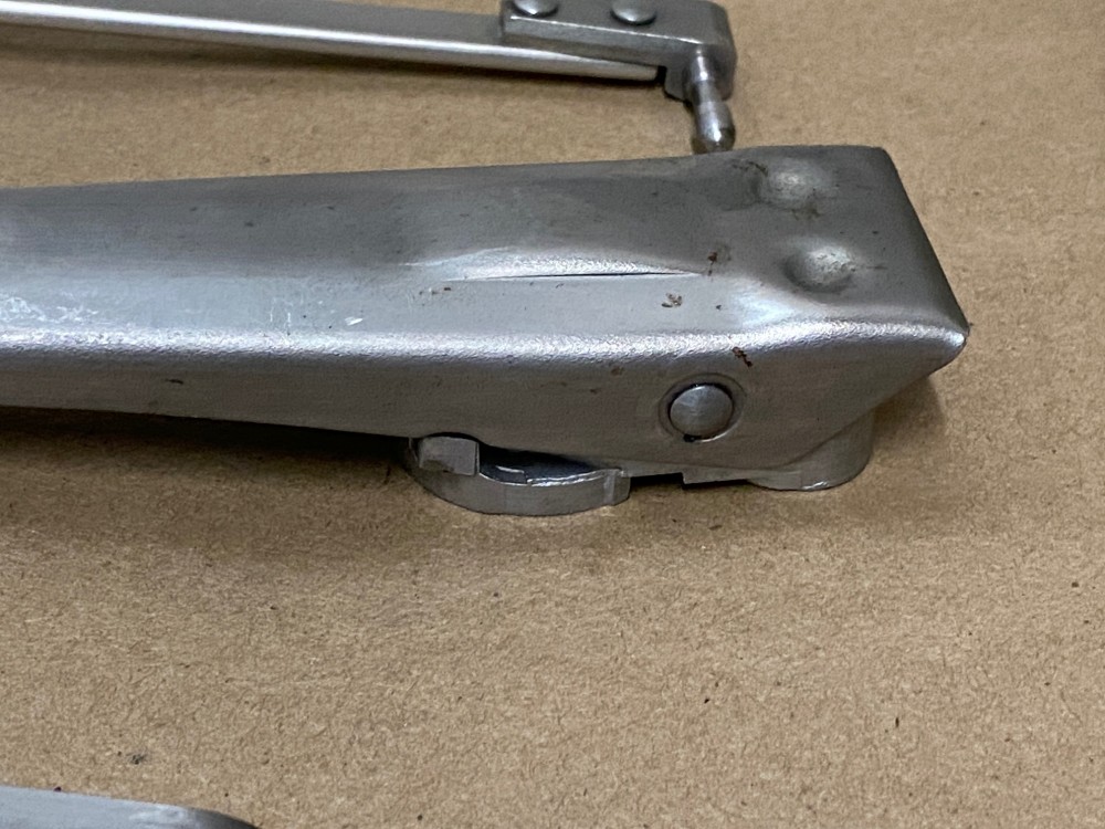 OEM 1969 1970 Cadillac Deville Fleetwood Calais WINDSHIELD WIPER ARMS - LEFT & RIGHT #1491468 RH/#481201 LH - Image 15