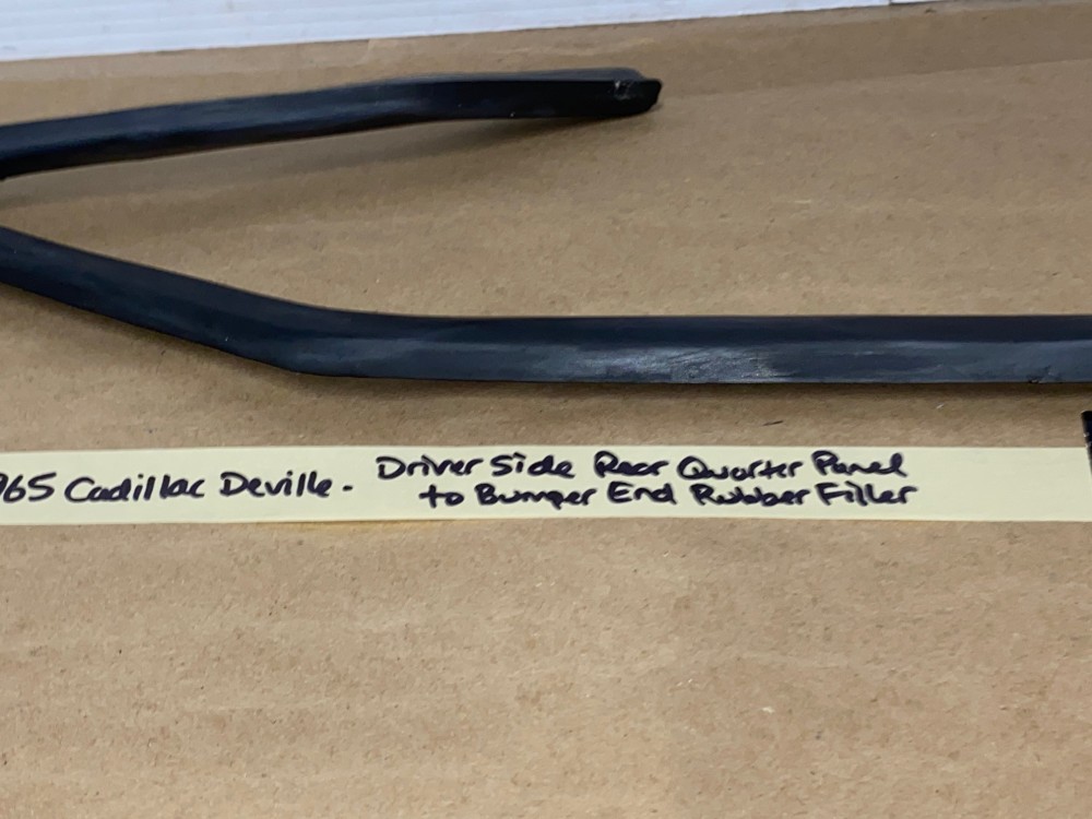 OEM 1965 Cadillac Deville Calis Eldorado LEFT DRIVER SIDE RUBBER QUARTER PANEL TO REAR BUMPER END FILLERS #1484557 - Image 4