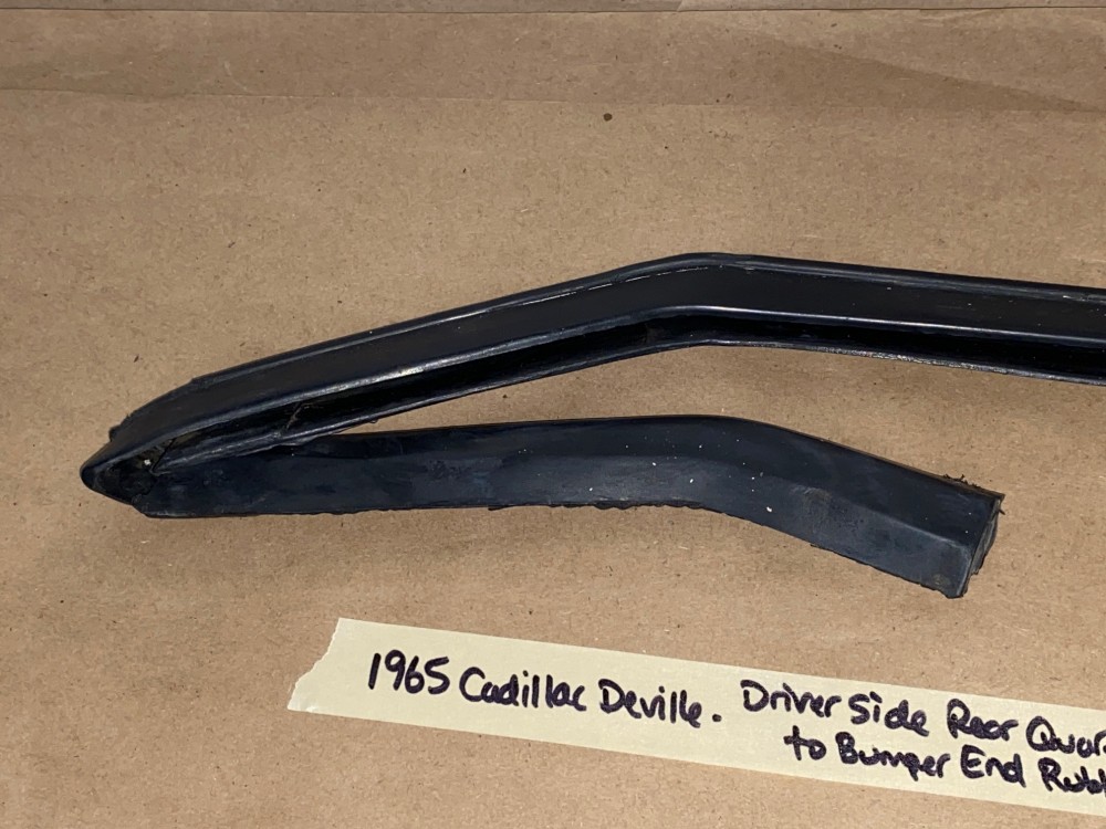 OEM 1965 Cadillac Deville Calis Eldorado LEFT DRIVER SIDE RUBBER QUARTER PANEL TO REAR BUMPER END FILLERS #1484557 - Image 10