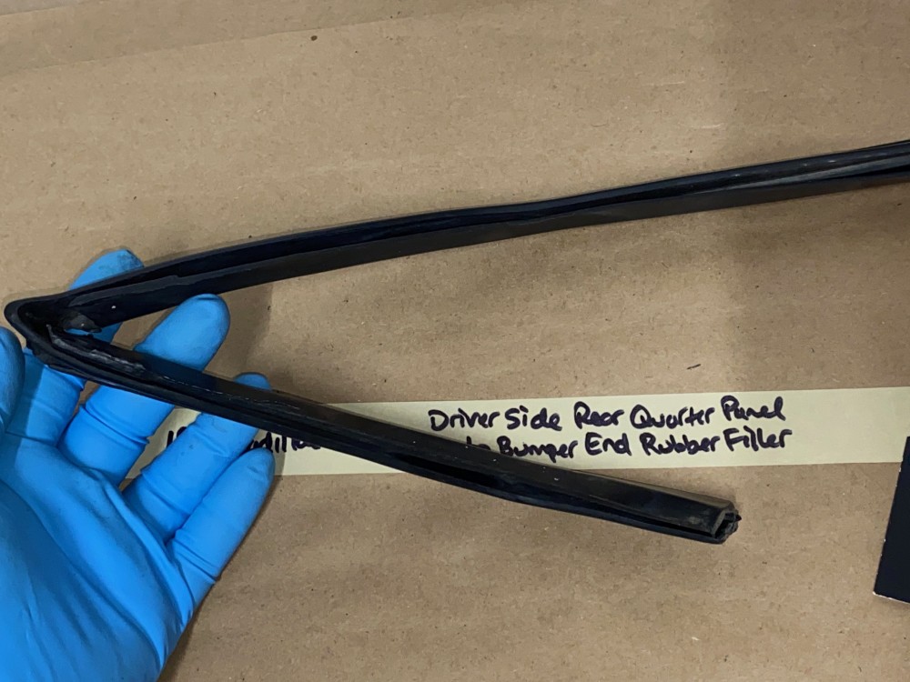 OEM 1965 Cadillac Deville Calis Eldorado LEFT DRIVER SIDE RUBBER QUARTER PANEL TO REAR BUMPER END FILLERS #1484557 - Image 16