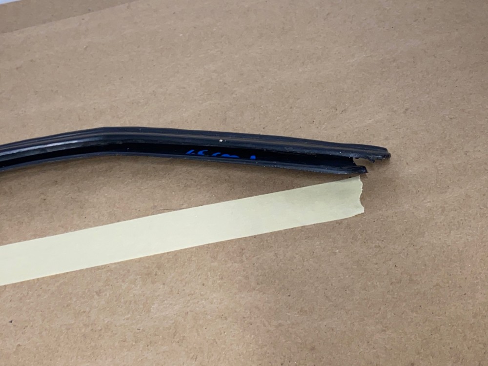 OEM 1965 Cadillac Deville Calis Eldorado LEFT DRIVER SIDE RUBBER QUARTER PANEL TO REAR BUMPER END FILLERS #1484557 - Image 18