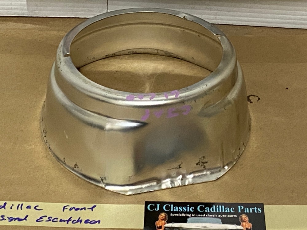 OEM 1961 Cadillac Deville Eldorado Fleetwood FRONT BUMPER TURN SIGNAL BEZEL ESCUTCHEON TRIM #1475503 - Image 9