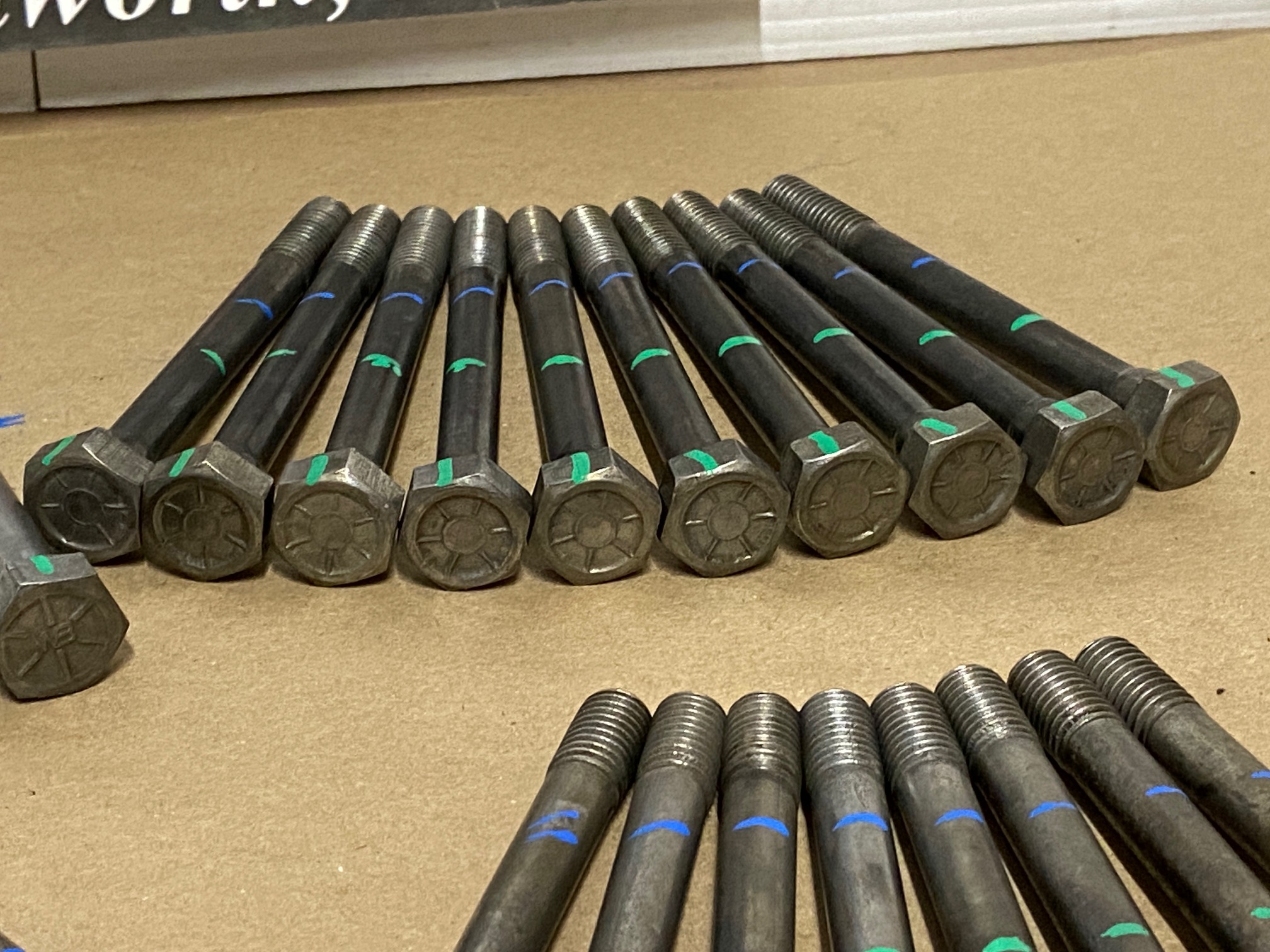 OEM 1964 1965 1966 Cadillac Deville Fleetwood Eldorado Calais 429 Engine CYLINDER HEAD BOLTS - COMPLETE SET (LEFT & RIGHT)1480973/1480979/1480975/1480974 - Image 18