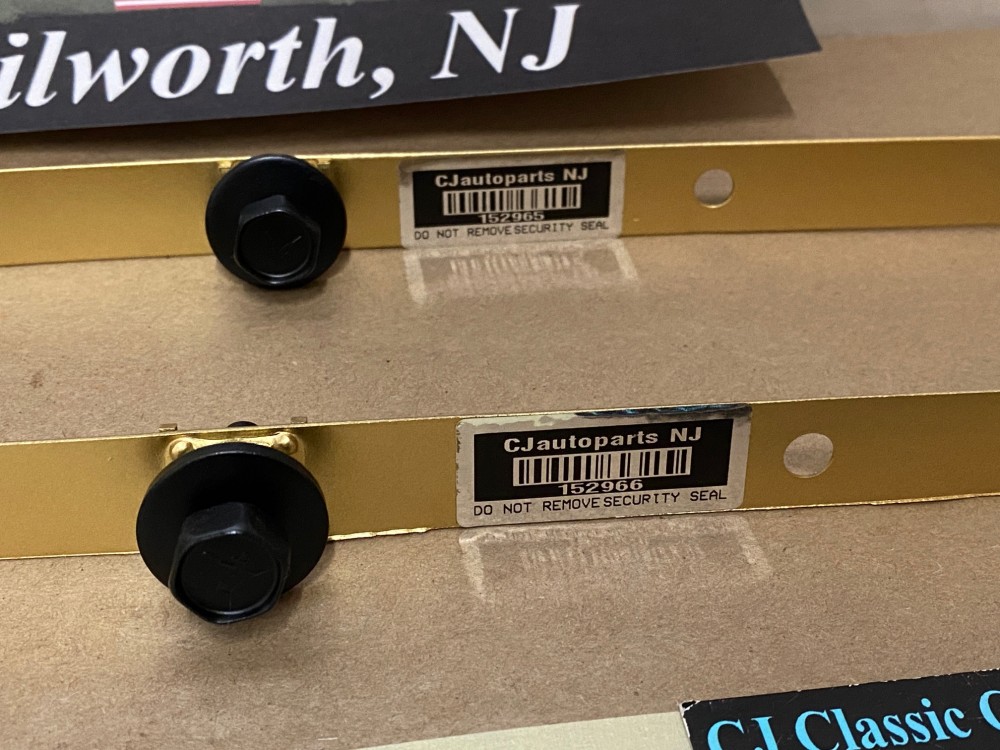 RESTORED OEM 1975 1976 Cadillac Deville Fleetwood Calais 1975 1976 1977 1978 Eldorado HOOD HINGE RETAINER MOUNTING BRACKETS - PAIR #3516238 - Image 8