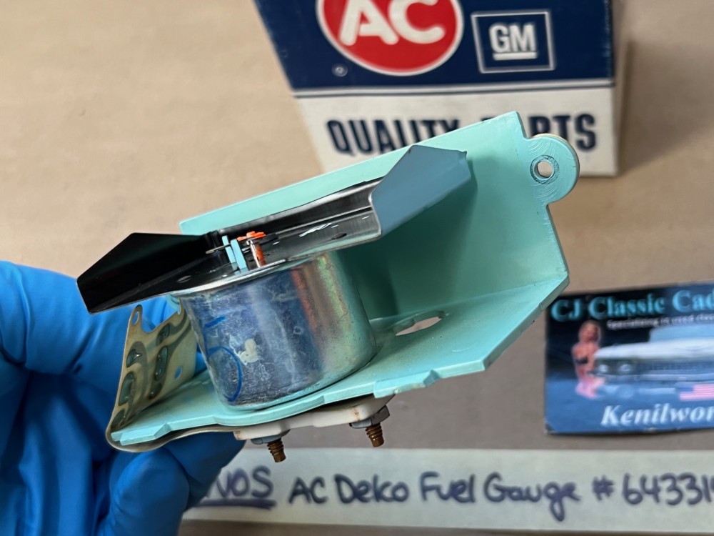 NOS AC Delco GM 1981 1982 1983 1984 1985 1986 1987 1988 1989 Cadillac Deville Fleetwood RWD FUEL GAS GAUGE WITH TELL TALE LIGHT - Image 4