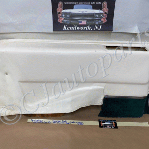 OEM 1971 1972 1973 1974 1975 1976 Cadillac Coupe Deville Calais 2 Dr LEFT DRIVER SIDE REAR LOWER DOOR PANEL ARM REST ~ WHITE WITH GREEN CARPET